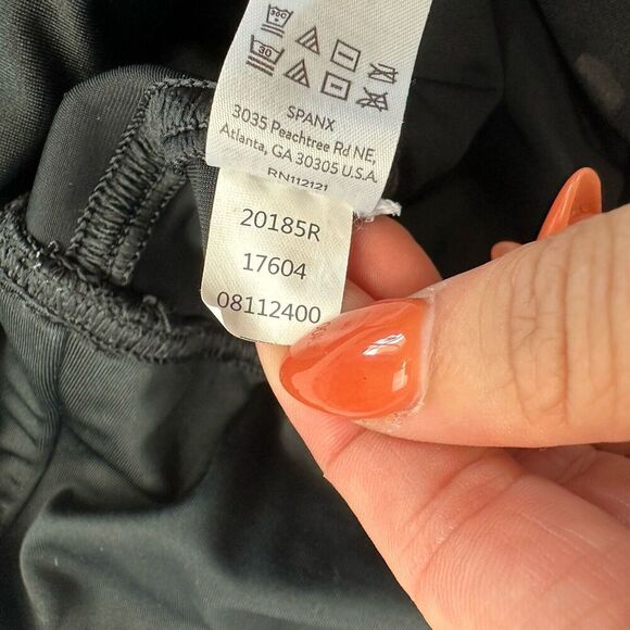 Spanx Faux Leather Leggings Matte Black Camouflage Camo High Waist Pull On Sz M - Picture 7 of 8